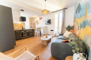 Superbe appartement deux chambres, centre proche port